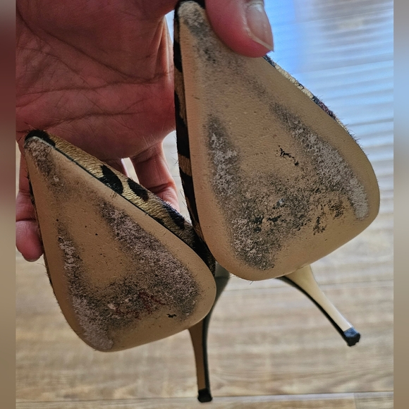 Kate Spade Leopard Print Heels Size 4.5 - Picture 3 of 6